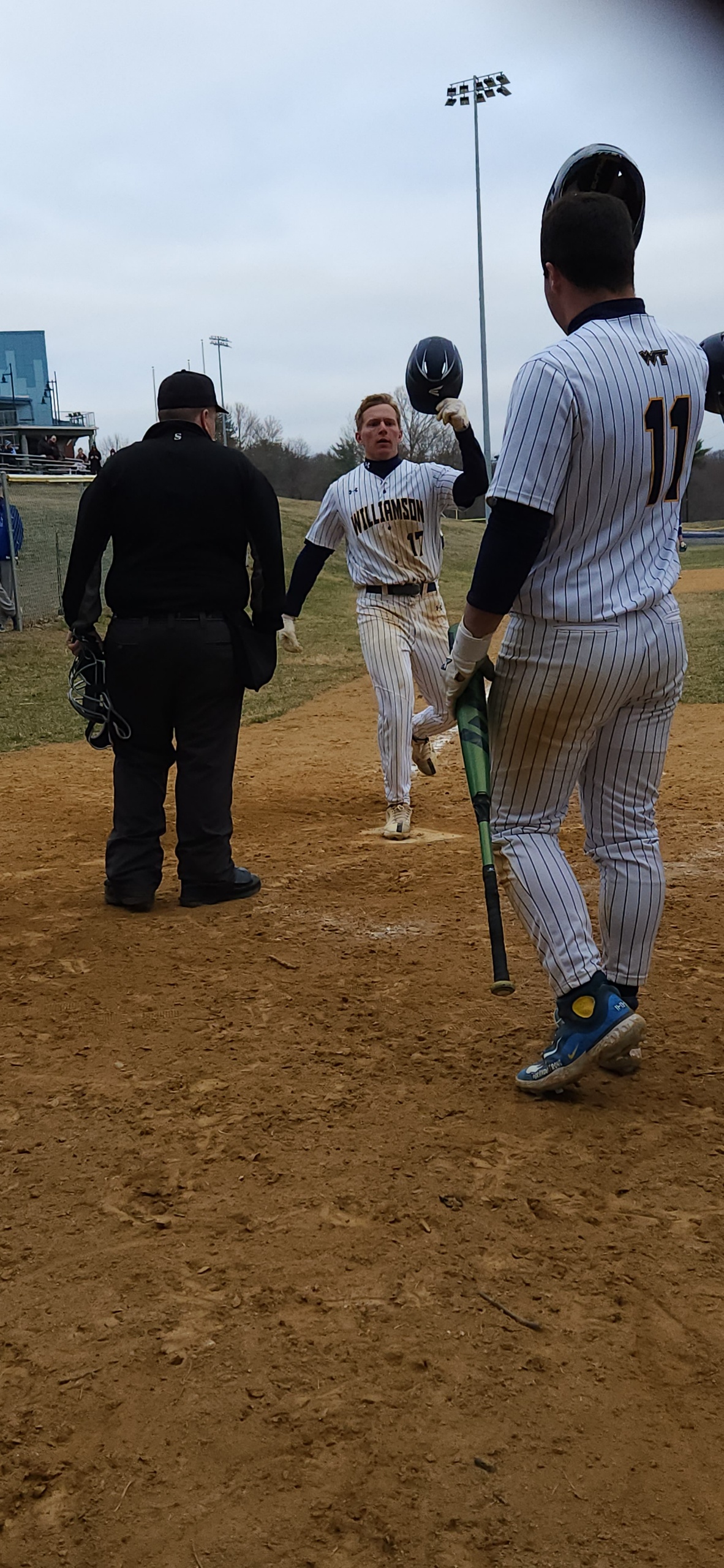 Joshua Illing's dramatic two-out, two-run home run in the bottom of the seventh was the key to Williamson's 12-11 win over Christendom in Game 2