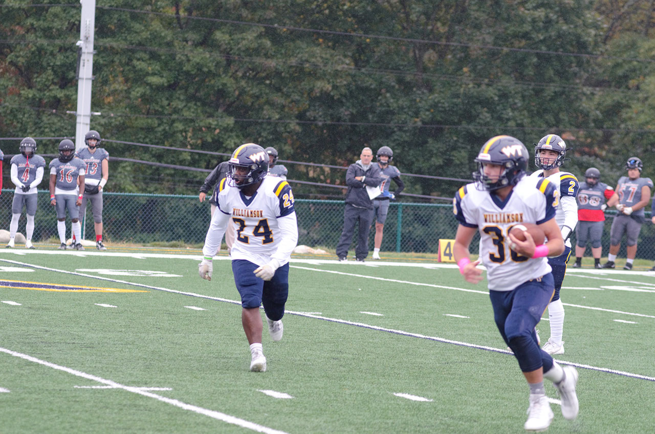 Kaleb Glynn, seen here in earlier action, hauled in a game clinching 33-yard touchdown pass in Williamson's Homecoming win.