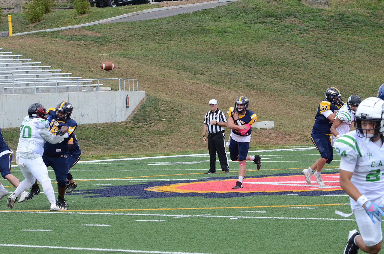 Quarterback Christian Cerelli passed for 139 yards and rushed for two TDs in Williamson's come-from-behind 32-20 win over CAPP