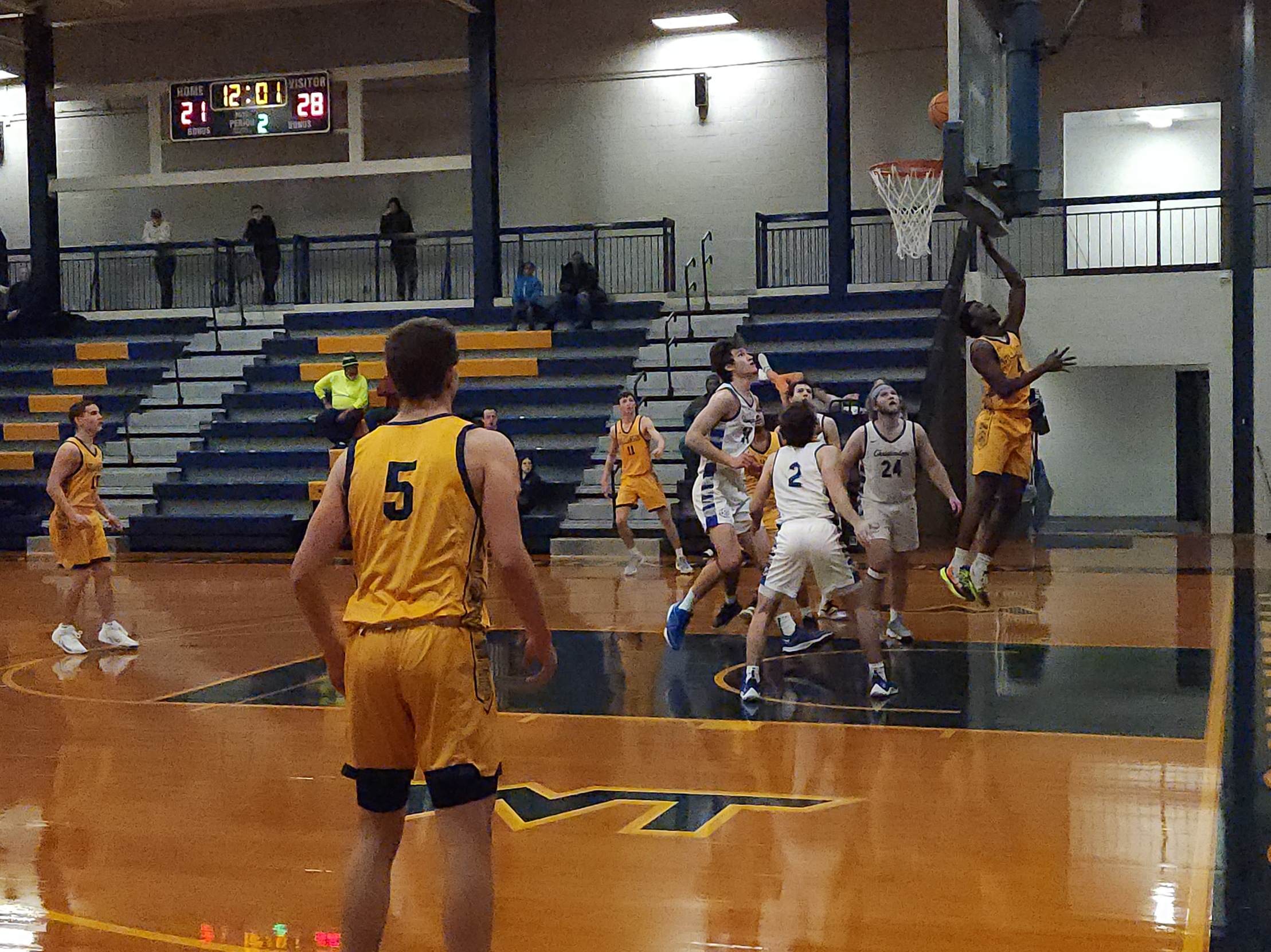 Abdoulaye Diallo score two of his team high 19 points in Williamson's loss to Christendom