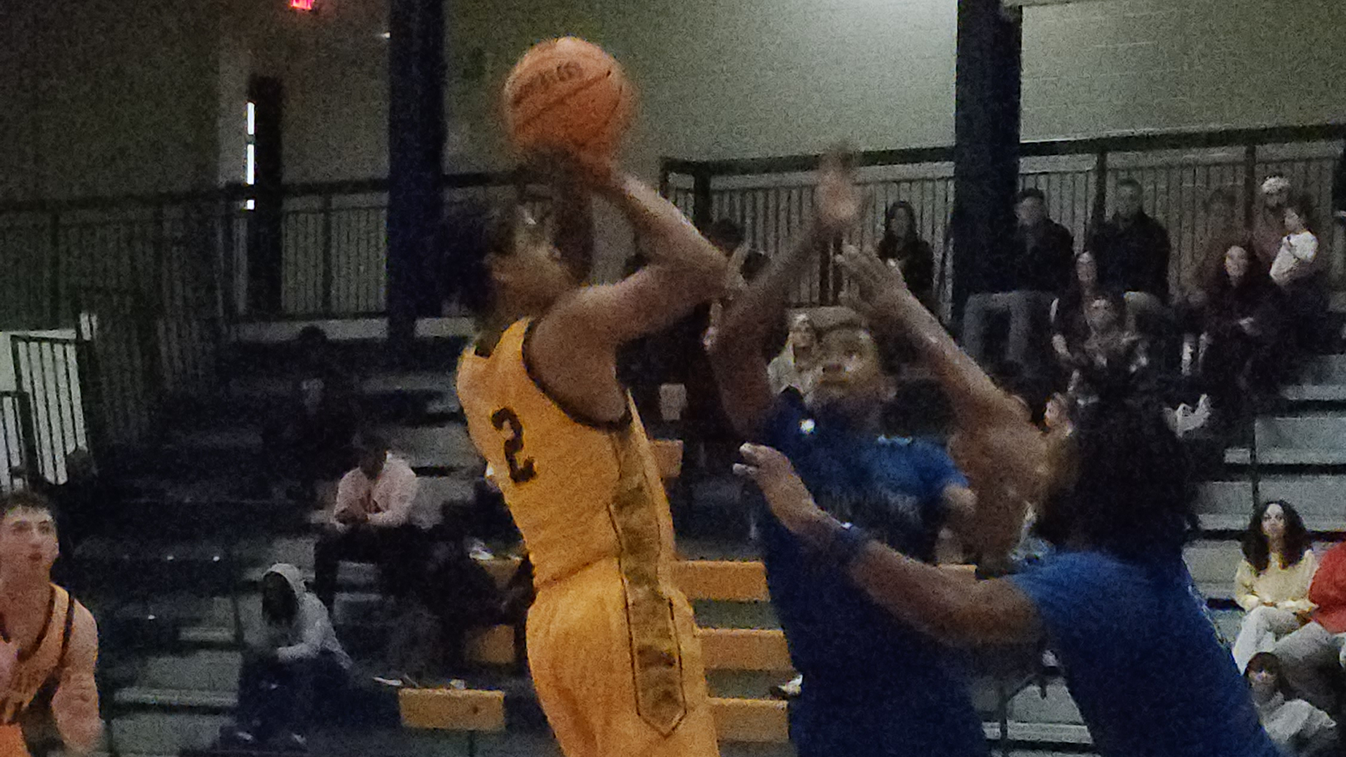 Men's Basketball Rally Against Manor Comes Up Short