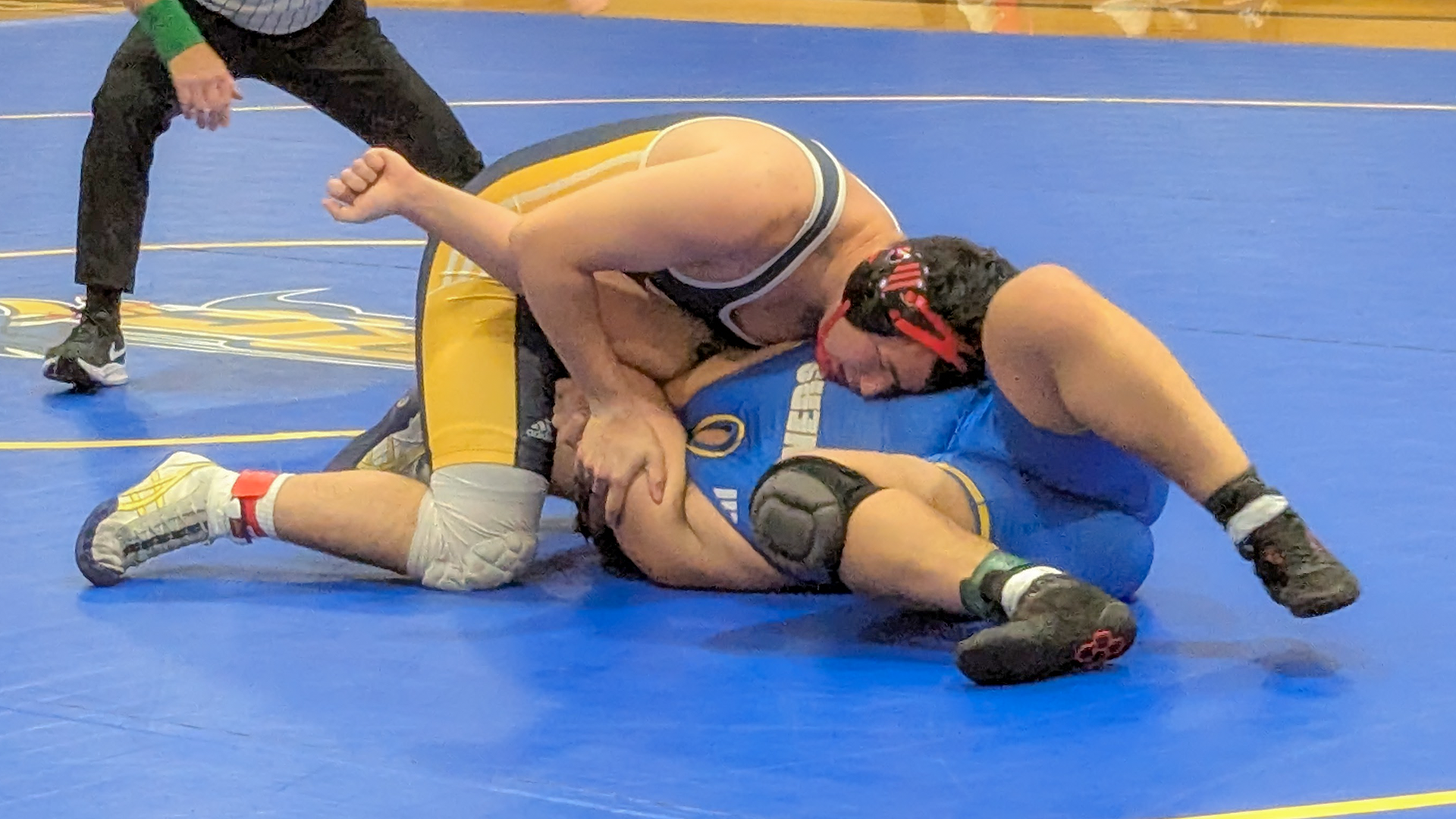 Wrestling Splits Season Opening Dual Meet